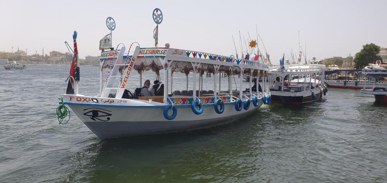 Appartamento Nile Sunrise Flats Luxor Esterno foto