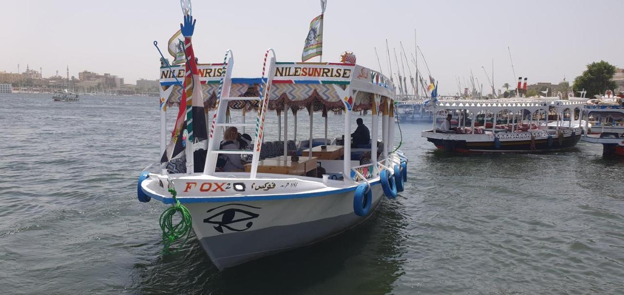 Appartamento Nile Sunrise Flats Luxor Esterno foto