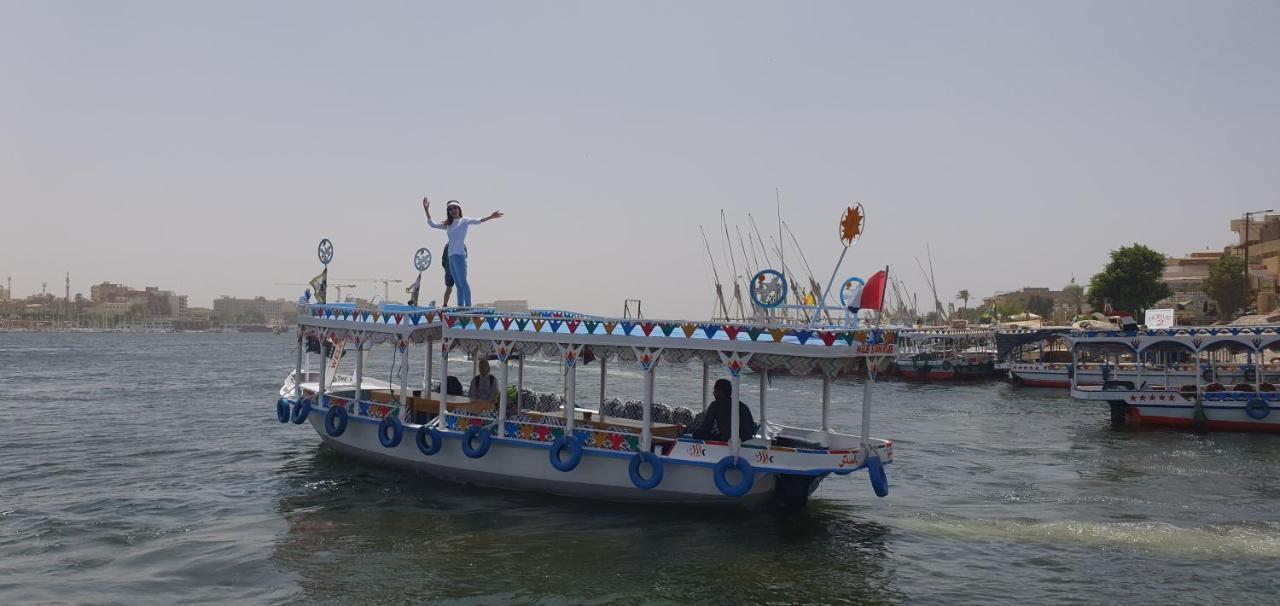 Appartamento Nile Sunrise Flats Luxor Esterno foto