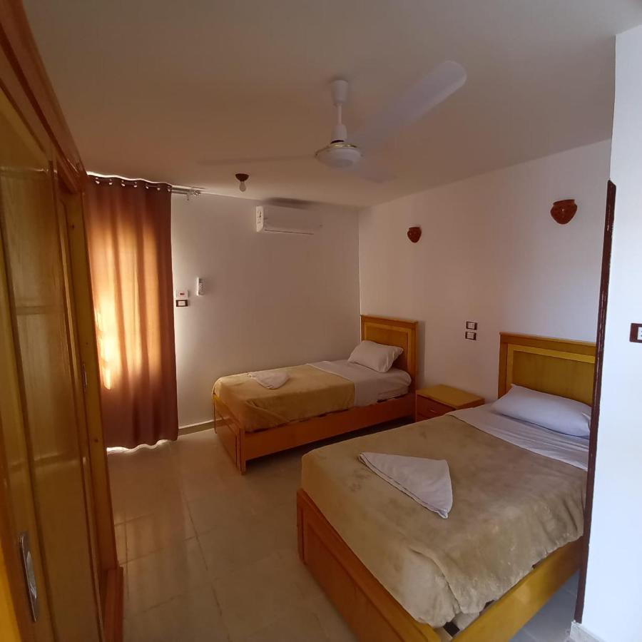 Appartamento Nile Sunrise Flats Luxor Esterno foto