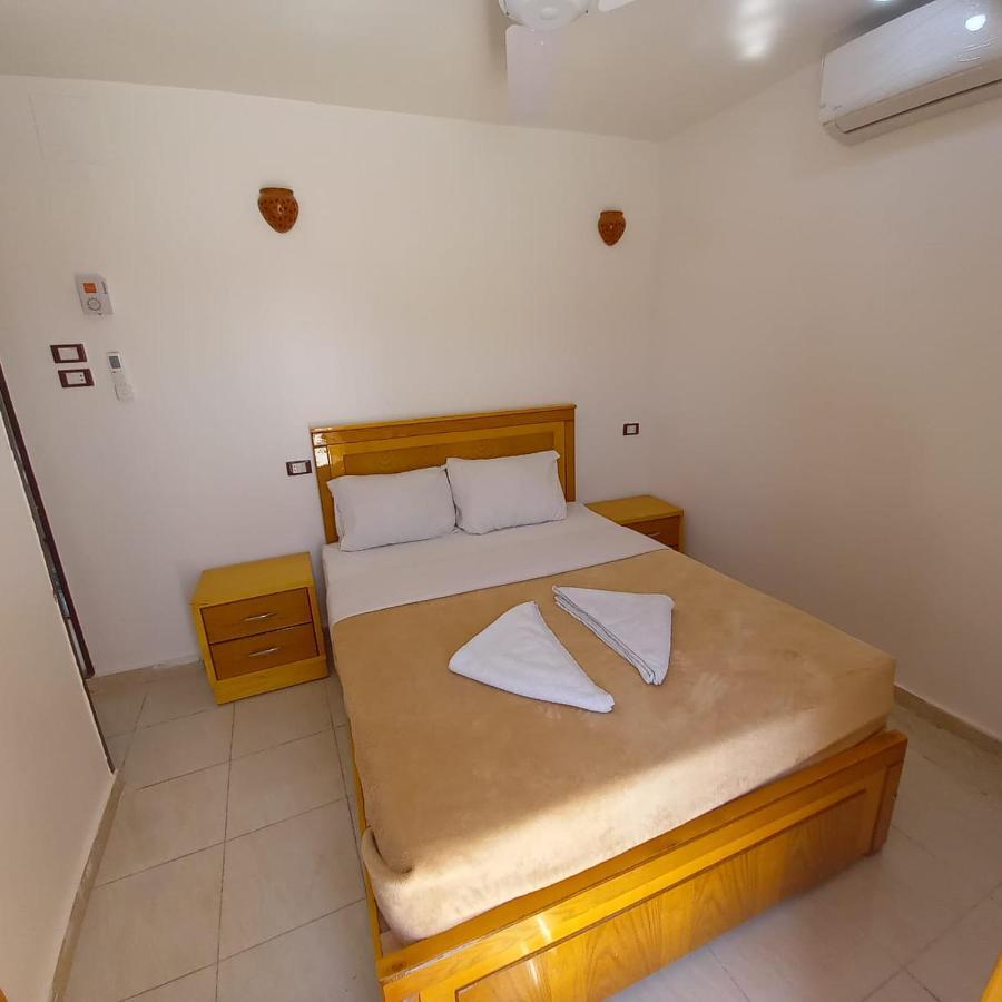Appartamento Nile Sunrise Flats Luxor Esterno foto