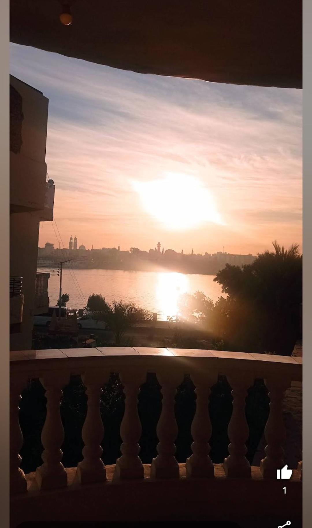 Appartamento Nile Sunrise Flats Luxor Esterno foto