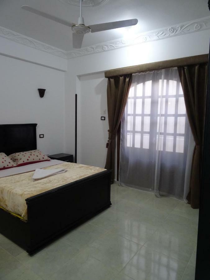 Appartamento Nile Sunrise Flats Luxor Esterno foto