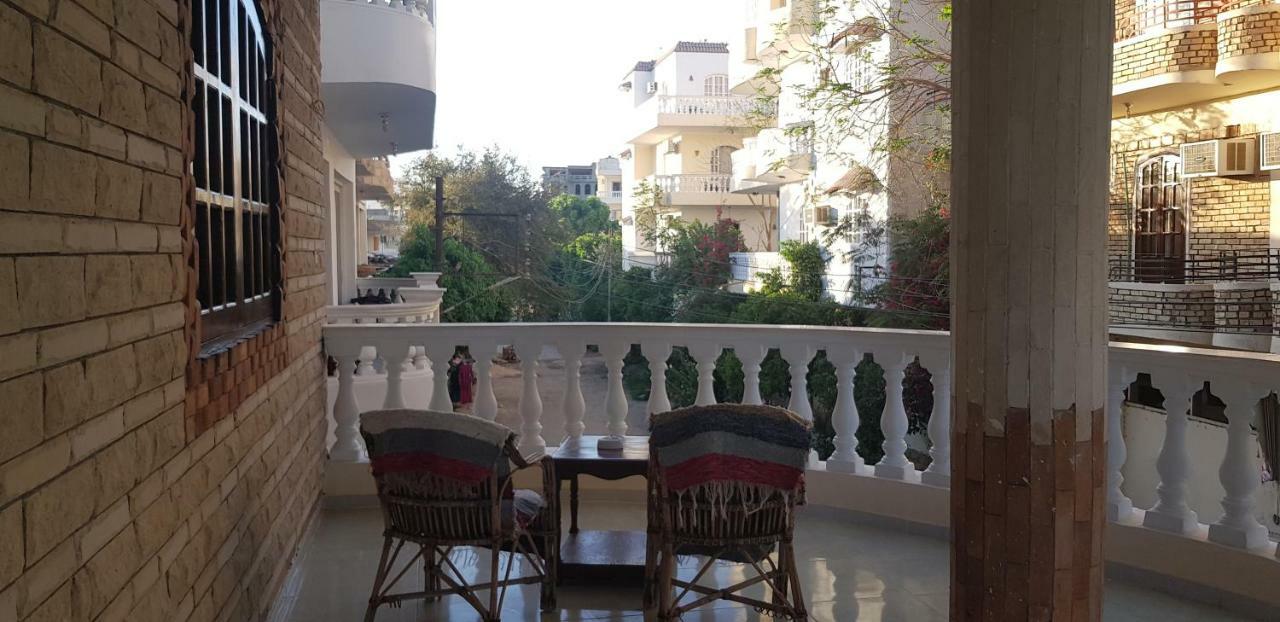 Appartamento Nile Sunrise Flats Luxor Esterno foto