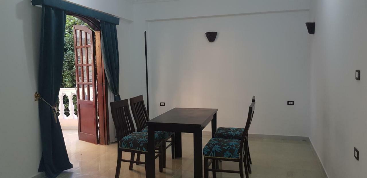 Appartamento Nile Sunrise Flats Luxor Esterno foto