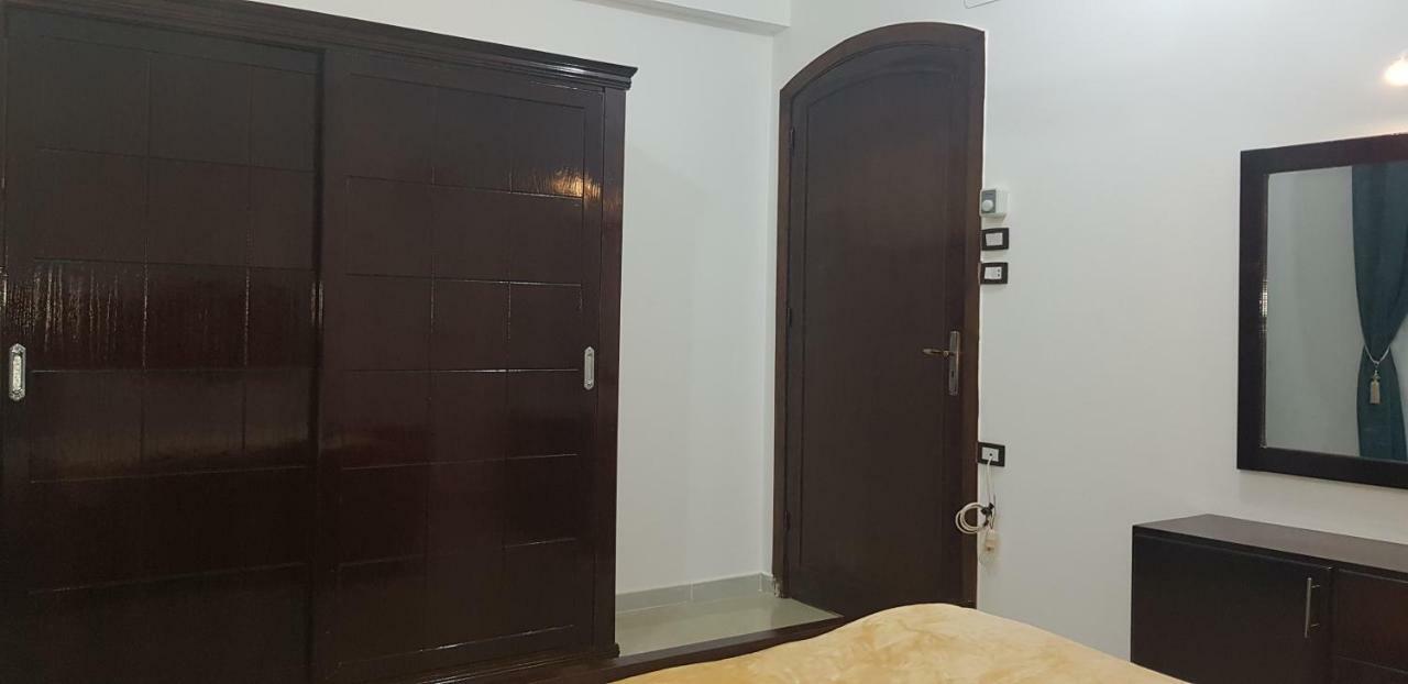Appartamento Nile Sunrise Flats Luxor Esterno foto