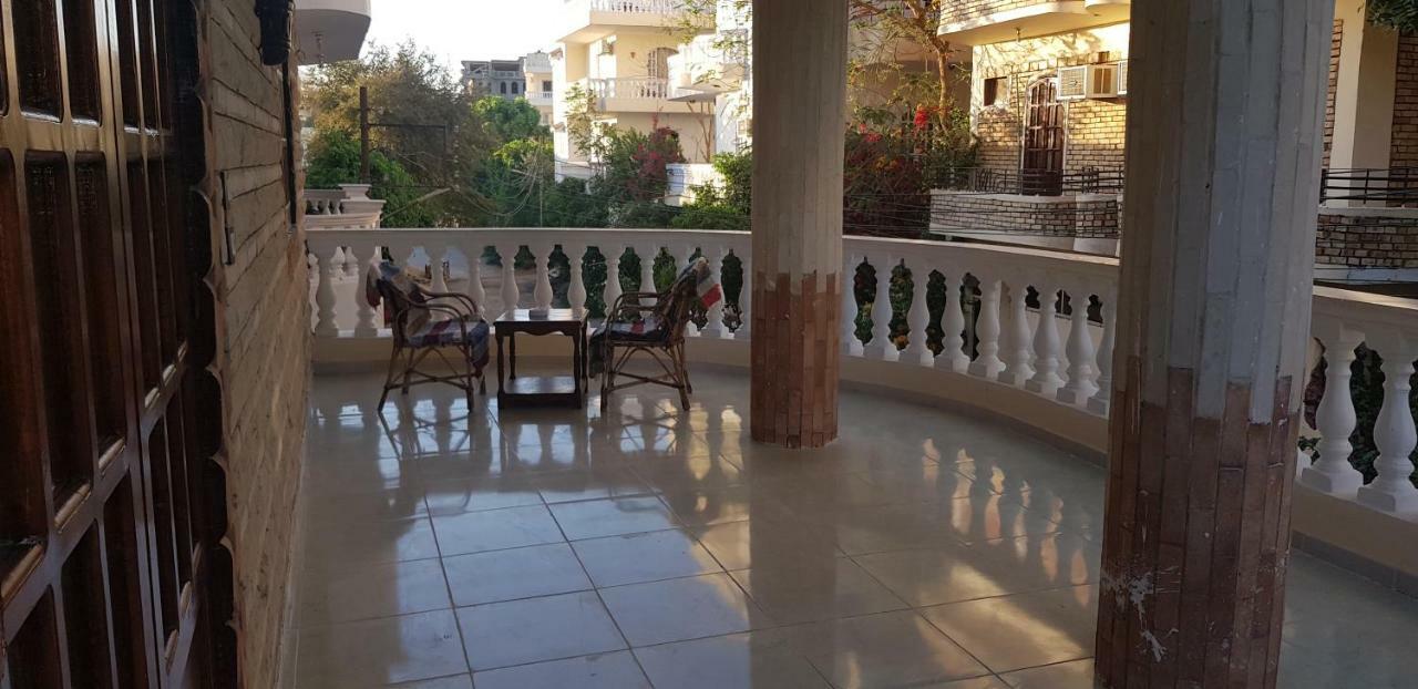 Appartamento Nile Sunrise Flats Luxor Esterno foto
