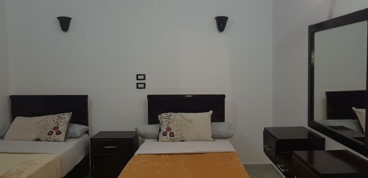 Appartamento Nile Sunrise Flats Luxor Esterno foto